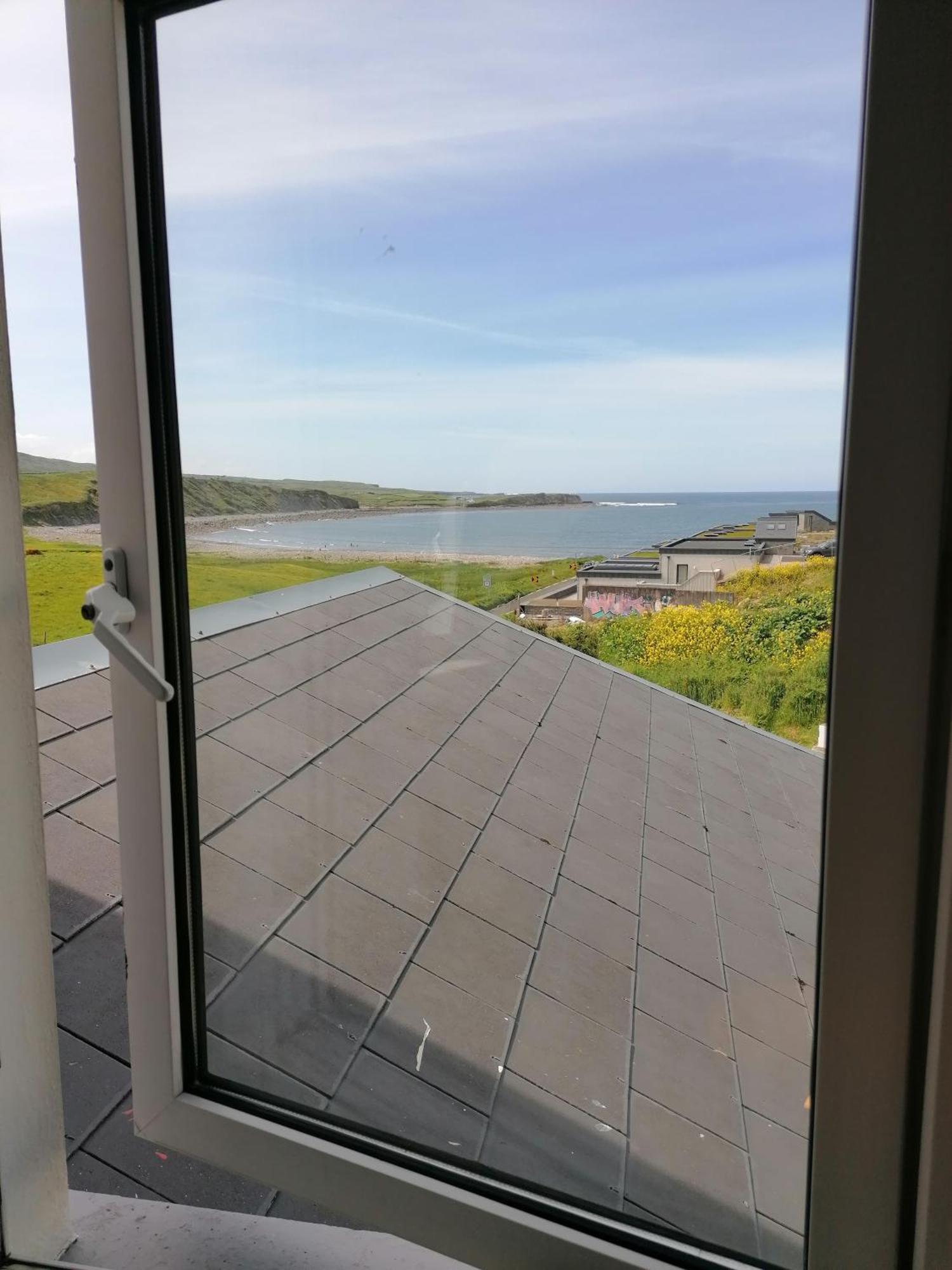 Wild Atlantic Lodge Bed & Breakfast 拉辛赫 客房 照片