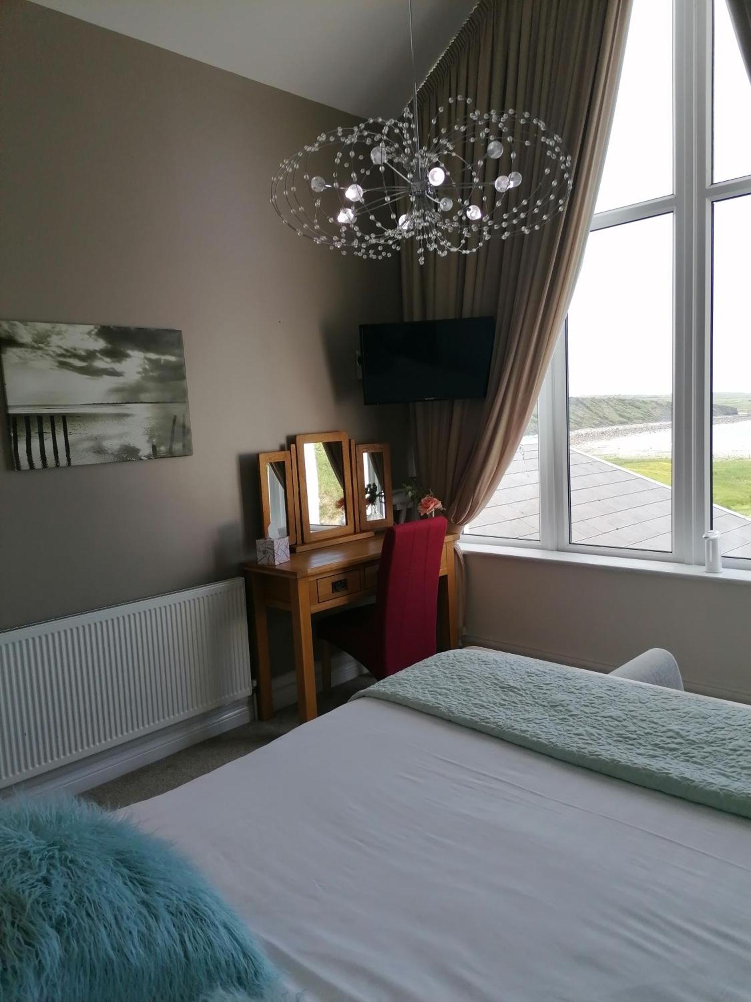 Wild Atlantic Lodge Bed & Breakfast 拉辛赫 客房 照片